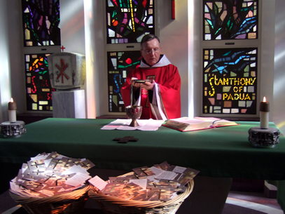 Fr. Bob Warren SA saying Mass for Mass Card Enrollees